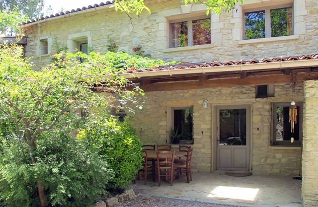 Cosy apartment in villa with WIFI, pool, TV, patio, pets allowed and panoramic view