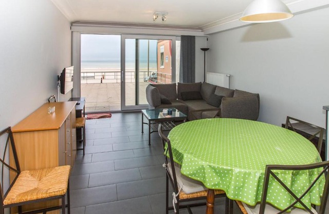 Cosy apartment near the beach
