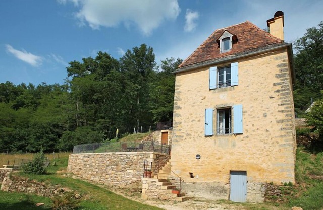 Cosy cocoon with pool&tennis. Great holidays in Dordogne guaranteed !