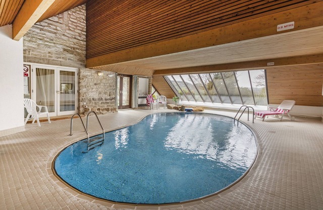Cosy Cottage with all year indoor pool, set in 9 acres of garden, amazing views