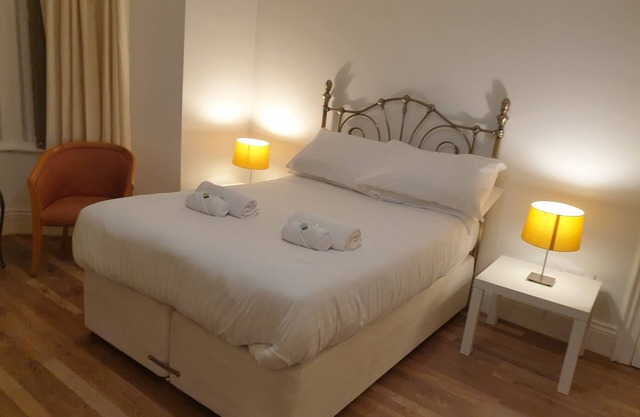 Cosy Flat for small family or working professionals.
