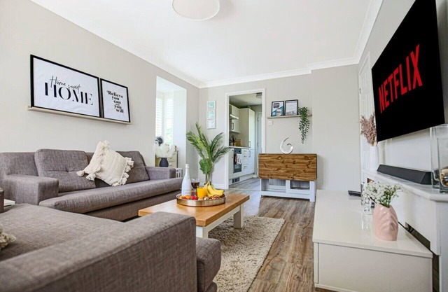 🌟Cosy House - Parking, Garden & Fast Wifi 🌟