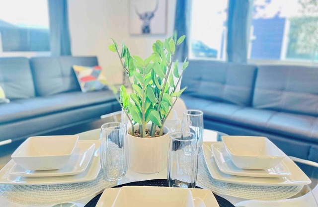 Cosy Midtown 1 bedroom number 2/pet ok/sleeps 5