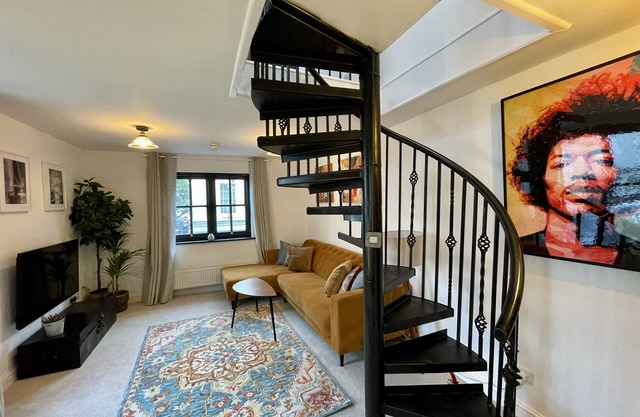 Cosy Oasis in the Heart of Clifton Village