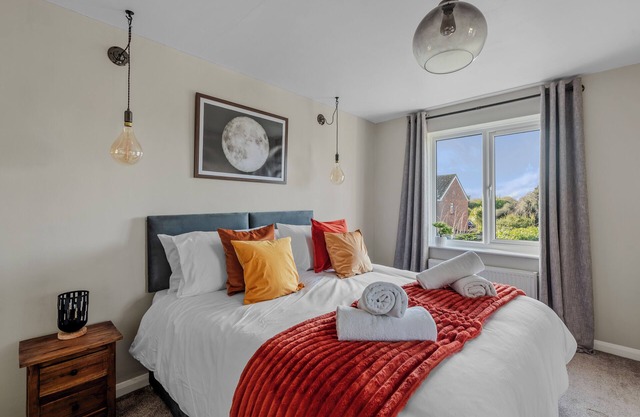 Cosy Retreat - Sleeps 5/3 bedrooms - Parking - Wifi - Garden - close to Sizewell
