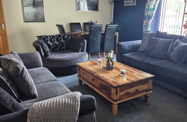 Cosy three bedroom bungalow in a quiet scenic village
