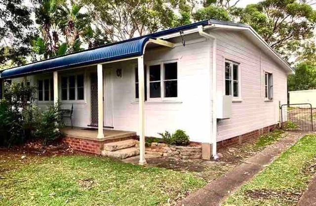 Cosy two bedroom bungalow close to lake and ocean