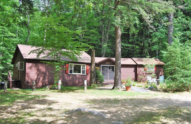 Cottage 16 - 3 BR with large sandy beach and use of small boats