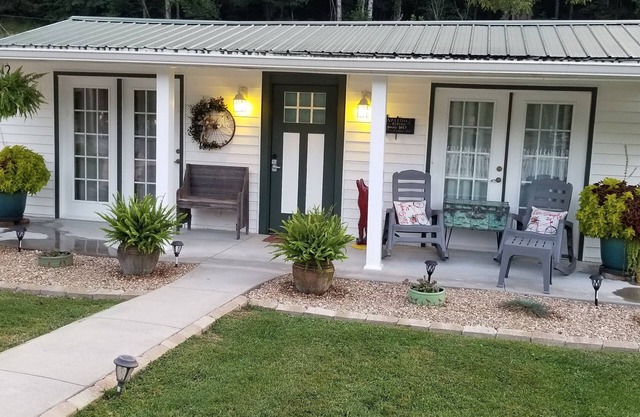Cottage Directly on the Virginia Creeper Trail- Alvarado Station Abingdon