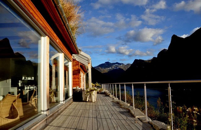 Cottage in beautiful and dramatic landscape
