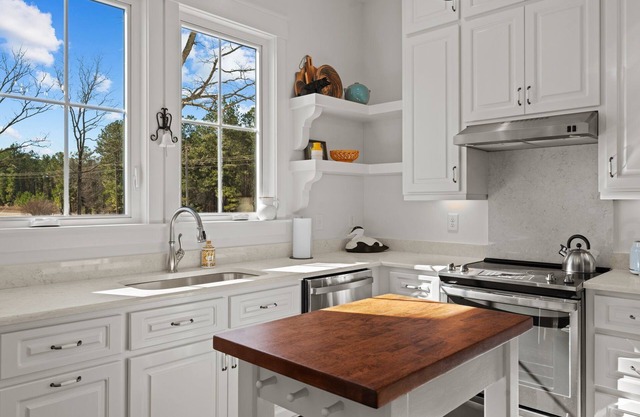 Cottage In the Country New Construction