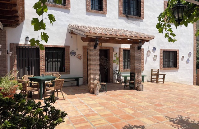 Cottage "La Casita del Campo", private pool, 5000m2 Mediterranean garden with lots of fruit trees, cer