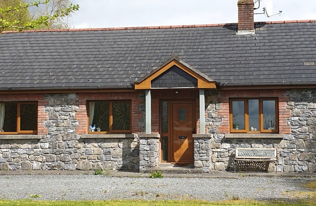 Cottage on Lough Ree/River Shannon in the heart of Ireland
