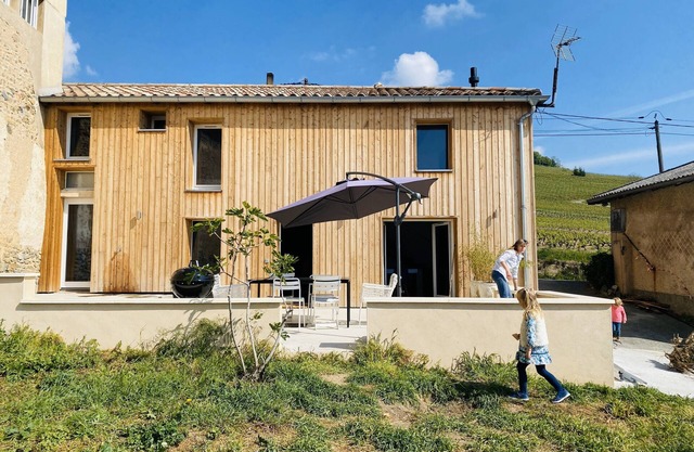 Cottage Peacefully Nestled in the Heart of Beaujolais