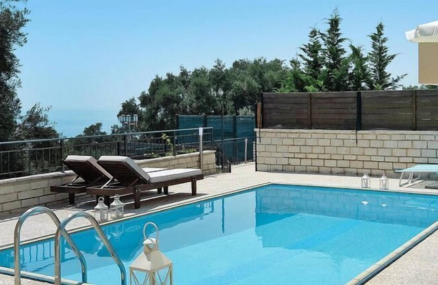Cottage, Perama