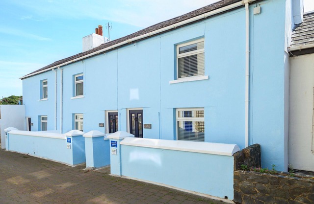Cottage sleeping 3 people located in Castletown