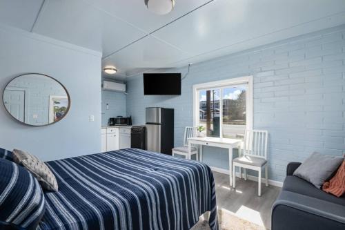 Cottages at Rockaway Beach Suite #1