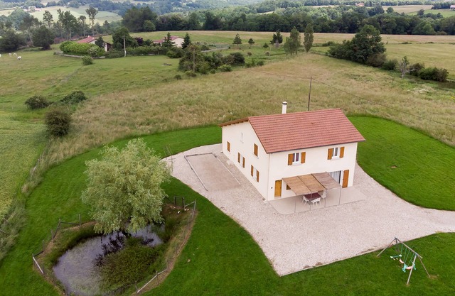 Country Cottage * ideal for large family, family celebration and relaxation