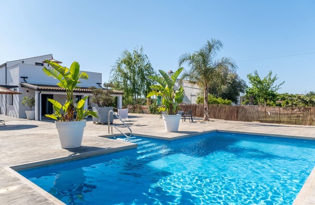 Country House 'Casa La Vuelta' with Mountain View, Wi-Fi and Air Conditioning
