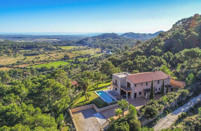Country House 'Dues' with Sea View, Wi-Fi and Air Conditioning