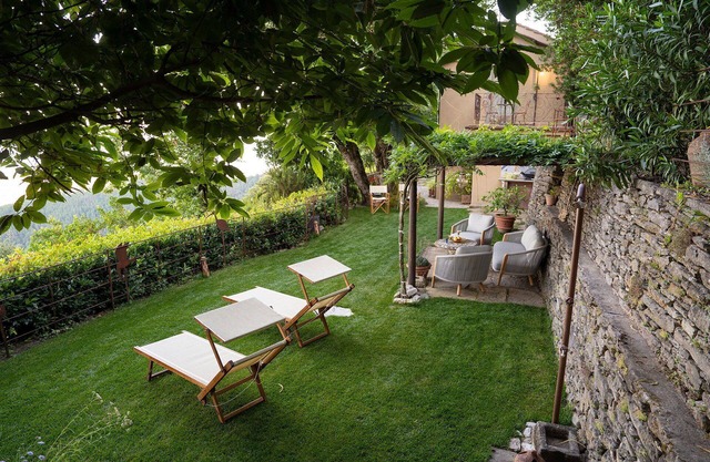 Country House/Farm House in Seravezza with 1 bedrooms sleeps 4