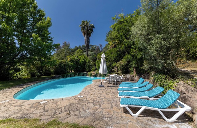 Country House 'Finca La Lobera' with Mountain View, Wi-Fi and Air Conditioning