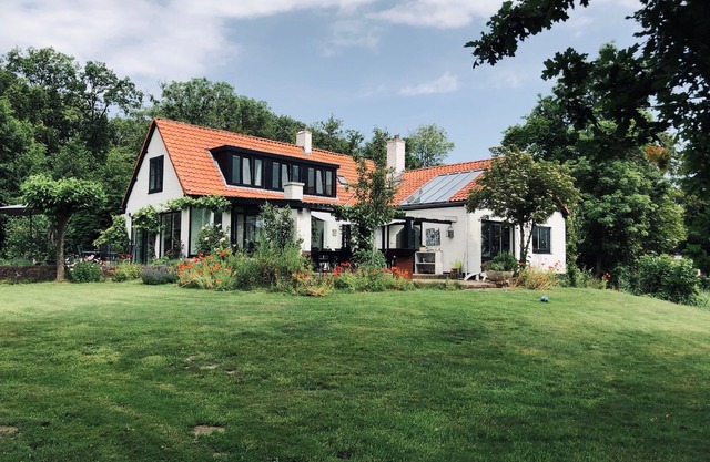 Country house in a nature reserve with private swimming pool, 3 km from the sea