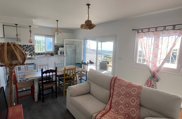 Country House 'Monkey Love' with Sea View, Wi-Fi and Air Conditioning