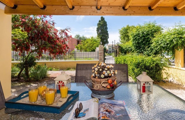 Country House with spacious garden