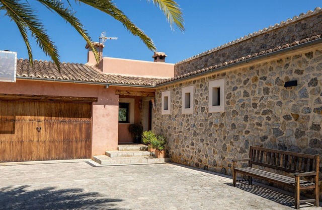 Country house Xaona near Platja de Muro