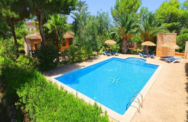 Countryside Villa with Private Pool and Gardens in a great location for exploring Fantastic Beaches!