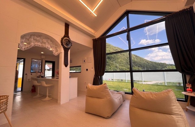 Couple Camping Stay a newly built private lodge