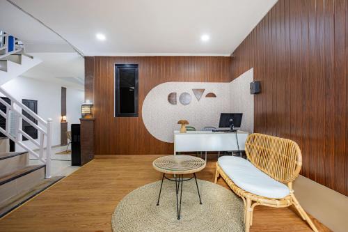 Cove Padonan Inn