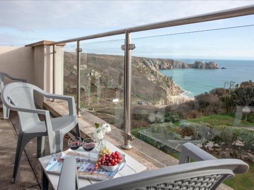 Cove View Apartment