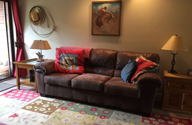 Cowboy Condo in The Heart of the Rockies!