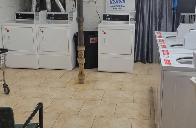 Cozy 1-bedroom apartment with WiFi, AC, and convenience in peaceful Elizabeth NJ