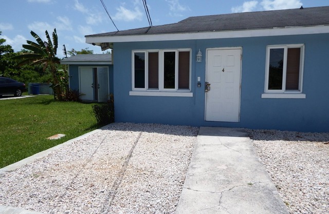 Cozy 1-bedroom with WiFi and AC in fabulous Nassau