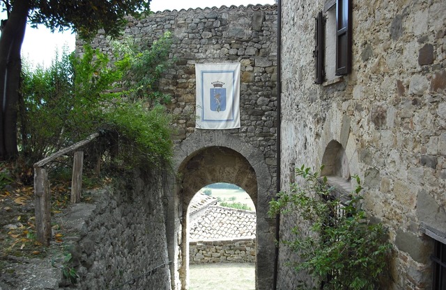 Cozy 2-bed Apartment, Petrella
