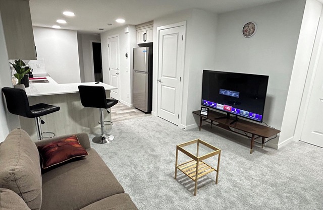 Cozy 2 bedroom and 1 bath house, it is the best place to enjoy comfort