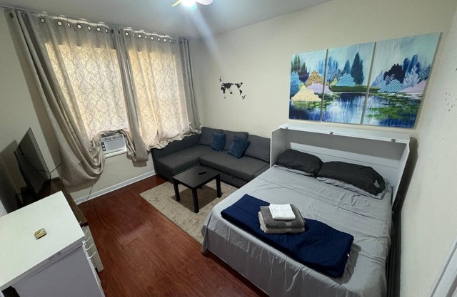 Cozy 2-bedroom apartment in pleasant Queens