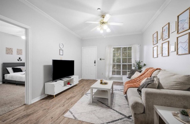 Cozy 2B/2B-Heart of ATX-Walk to Moody UT ACL & SXSW