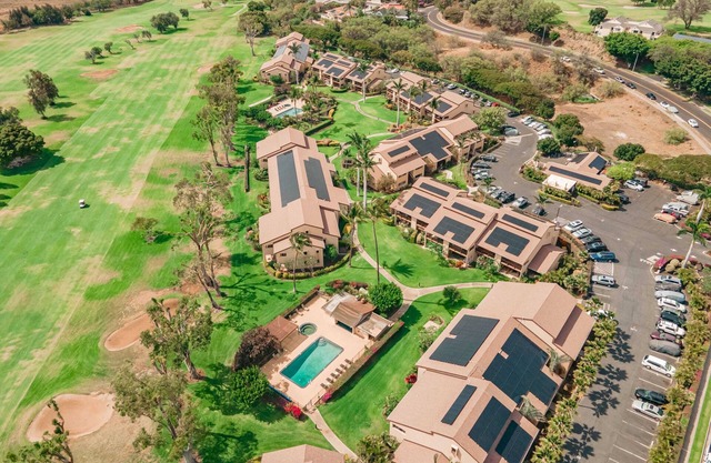Cozy 2bed, AC, golf, heated pool
