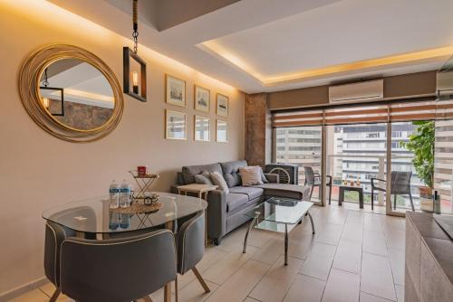 COZY 2BR 2-floor Wi-Fi 500Mbps Air-Conditioning Pool Gym CONDESA