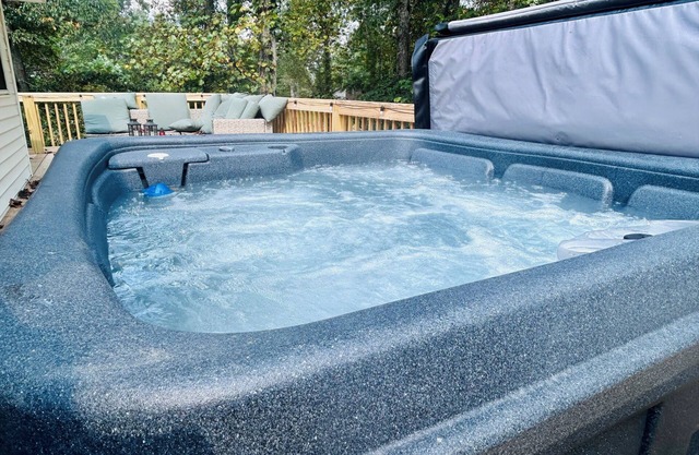 Cozy 2BR/2BA Cottage with Hot Tub, Fire Pit & Fenced Yard, Perfect Outdoor Space
