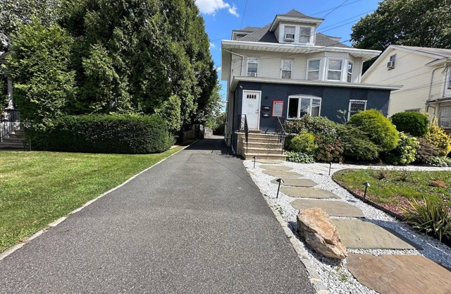 Cozy 2BR Basement Apartment with Private Entry & Parking in Elizabeth, NJ