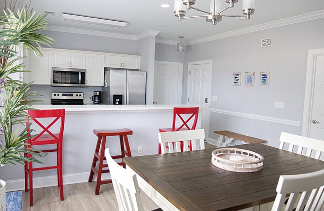Cozy 3-bedroom condo in awesome Little River with WiFi, AC