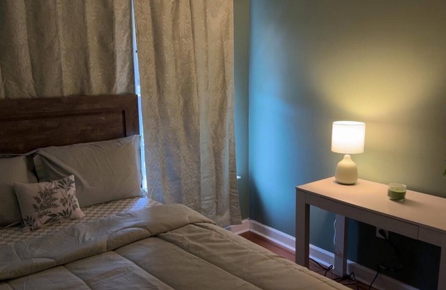 Cozy 3-bedroom townhome in tranquil Waldorf. Your HOME away from HOME