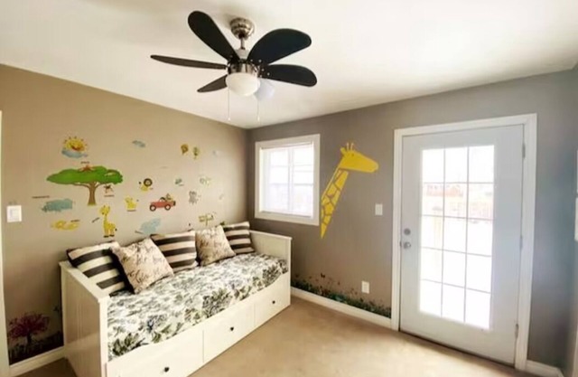 Cozy 3BR Home - Backyard - Close to attractions