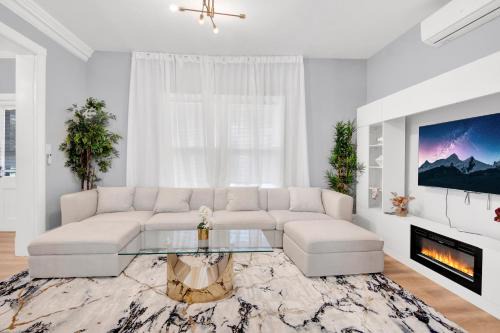 Cozy 3BR Home with Game Room