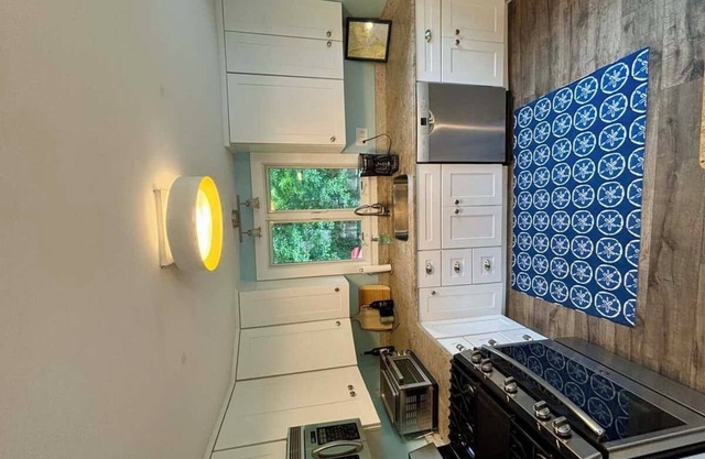 Cozy 4-bedroom house in enchanting New Seabury with access to water